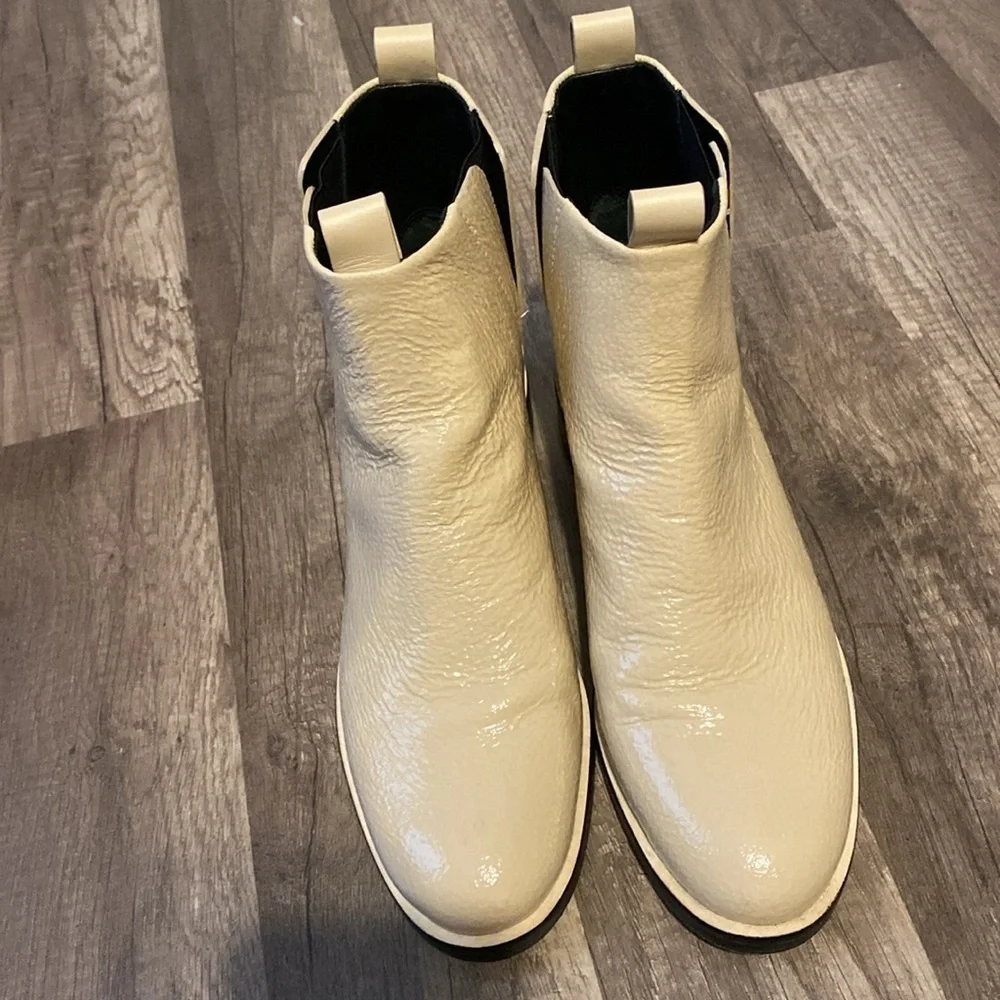 Mercedes Castilllo patent leather boots